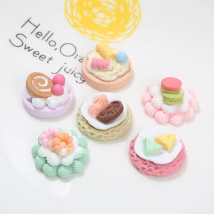 5pcs Dollhouse Simulation Cake Model Dollhouse Kitchen Dessert Dolls House Decor - Picture 1 of 5