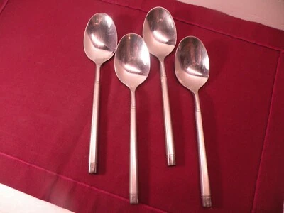 Juego de 4 cucharas soperas Hampton Silversmiths Ritz esmeriladas 7 1/2" Foto 1 de 4