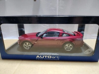 Autoart 73012 2005 Ford Mustang GT " 2004 Auto Show Version " RED FIRE 1/18 - Immagine 1 di 4