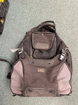 CLC Work GEAR/Wear Back Pack Pre-Owned - Image 1 of 3