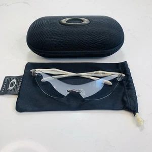 Oakley Dartboard Limited Blanco Camuflaje Titanio Lente Transparente Estuche Microbolsa Auténtico - Imagen 1 de 8