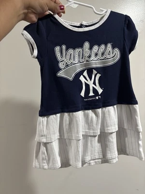 Vestido Yankee para niños pequeños Foto 1 de 2