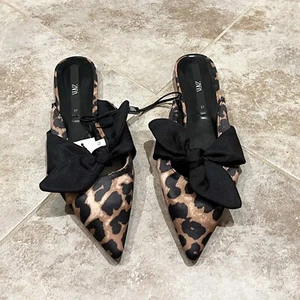 Nuevo con etiquetas Zara Estampado de Animal Puntera Puntera Sin Cordones Planos Arco Acento Negro Marrón - Imagen 1 de 5