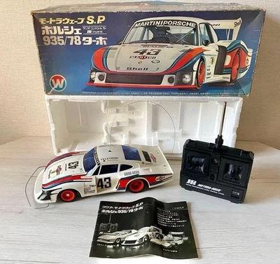Porsche 935/78 Funkwagen - Bild 1 von 4