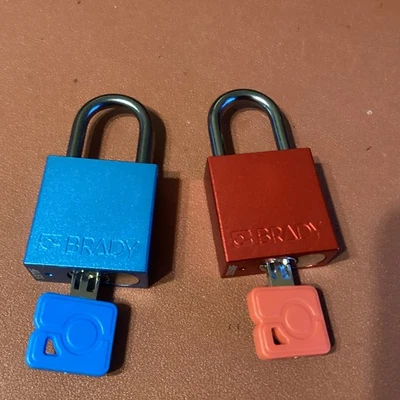 Mixed Lot Of 1 Red & 1 Blue Brady Velocity Aluminum Lockout Padlock - Image 1 of 3
