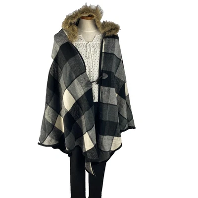 TORRID Outlander Faux Fur Hooded Cape Kimono Wrap Women S/M Black Gray Plaid NWT - Image 1 of 4
