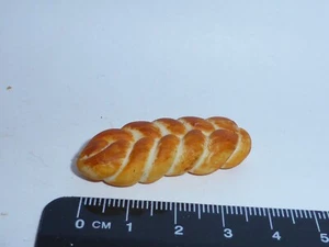  Handgefertigter Brotlaib geflochten Puppenstube Bäckerei Brot im Maßstab 1:12 - Bild 1 von 1