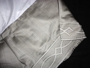 J QUEEN DECO SILVER  STRIA SATIN JACQUARD GEOME1TRIC (1) KING BEDSKIRT SPLIT 15" - Picture 1 of 5