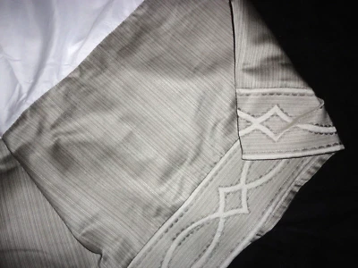 J QUEEN DECO SILVER  STRIA SATIN JACQUARD GEOME1TRIC (1) KING BEDSKIRT SPLIT 15" - Image 1 of 4