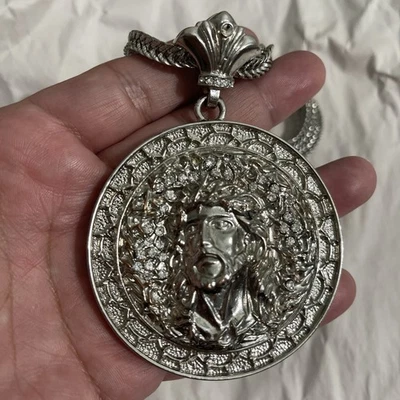 COLGANTE JESÚS CARA GRANDE CON CADENA DE PLATA TALLA 30 pulgadas Religioso Vintage Foto 1 de 4