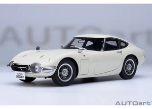 1967 Toyota 2000GT Maßstab 1:18 weiß von AUTOart #79546 - Bild 1 von 10