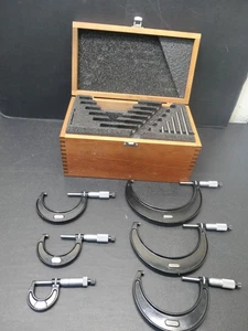 Starrett n. 436 Micrometro da esterno completo set 6 pezzi con scatola - Foto 1 di 14