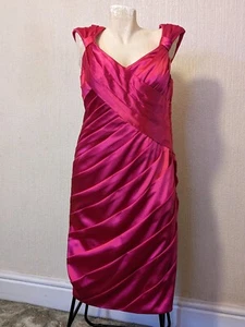 Gina Bacconi Dress - Picture 1 of 9