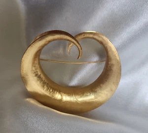 Vintage 1988 Margaret Ellis Gold Vermeil over Hammered Bronze Large Swirl Brooch - Picture 1 of 10