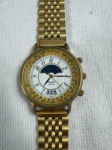 Orologio Vintage Timex 364T Cell Uomo Fasi Lunari Tono Oro Calendario Perpetuo - Foto 1 di 12