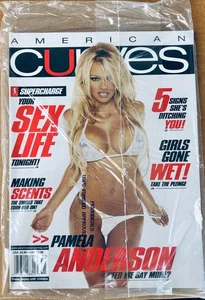 BIKINI MAGAZIN AMERICAN CURVES NOVEMBER 2006 PAMELA ANDERSON FABRIKVERSIEGELT - Bild 1 von 1
