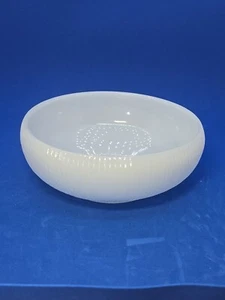 E. O. Brody Company Milk Glass Bowl Cleveland Ohio Vertically Ribbed 6.25" EUC - Picture 1 of 7