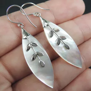 Orecchini Conchiglia Lunghi Argento Sterling 925 Forma Marquise Madreperla, MOPE-86 - Foto 1 di 5
