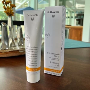 Dr. Hauschka Revitalizing Mask (Over 3X the size of the standard tube) - Picture 1 of 3