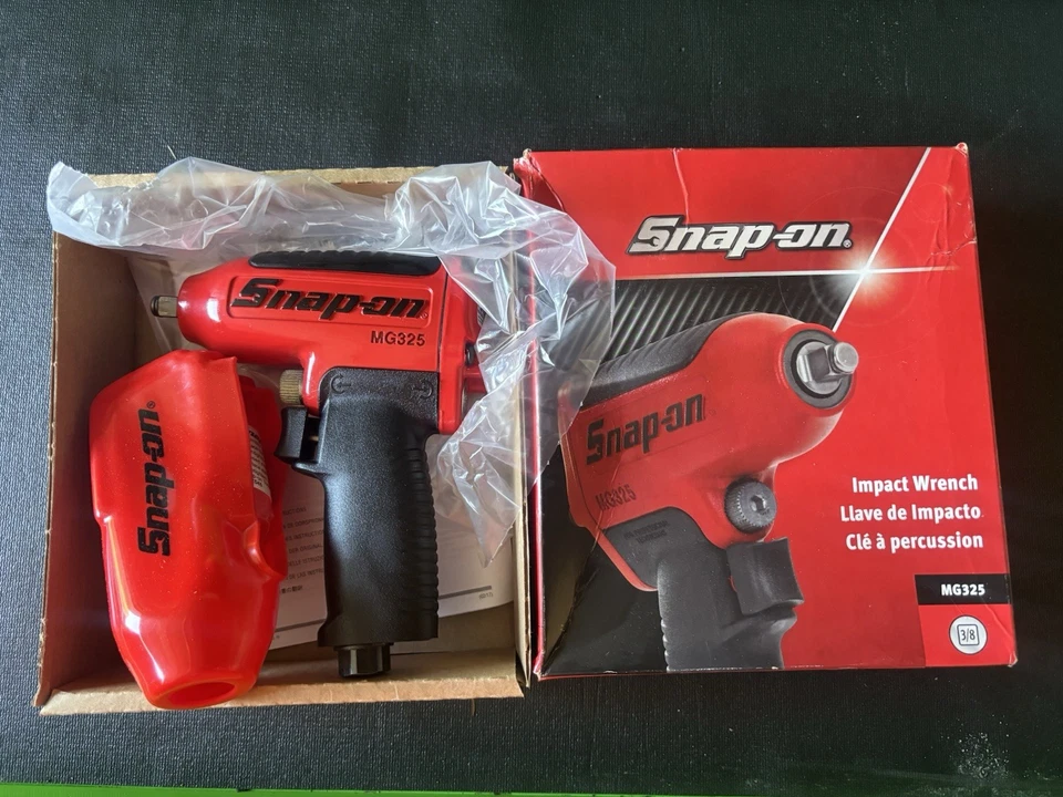snap-on tools 3/8" drive air impact wrench MG325 - Image 1 of 1