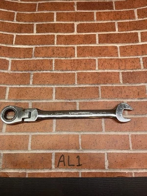 Llave de trinquete de cabeza flexible de 12 mm 12 puntos Foto 1 de 4