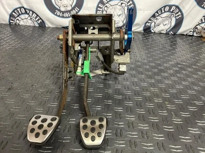 Ford Mustang SVT Cobra 2003-04 OEM montaje de pedal freno de embrague 272 Foto 1 de 4