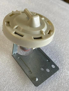 LG WM1388HW Washer Pressure Switch Assembly 6601ER1006F, (6601EN1005Q) OEM - Picture 1 of 1