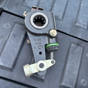 R802333 GENUINE MERITOR AUTO SLACK ADJUSTER STRAIGHT 5 1/2" AY-ASA-1.50-10 - Picture 1 of 4