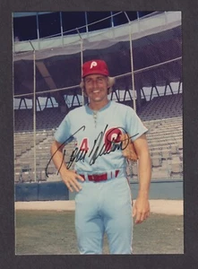 Tommy Hutton PHILLIES SIGNED  4-1/8 x 5-7/8 AUTOGRAPH SNAPSHOT PHOTO AUTO COA #1 - Picture 1 of 1