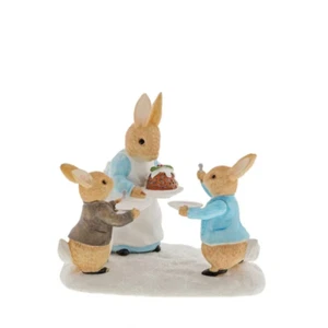 PETER RABBIT Beatrix Potter Winter - Mrs Rabbit With Christmas Pudding - Picture 1 of 2