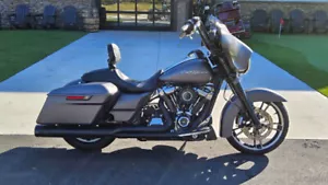 2017 Harley-Davidson Streetglide S - Picture 1 of 12
