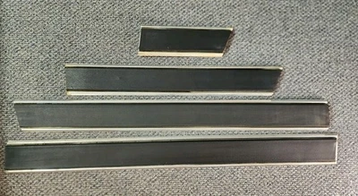 Dodge D150 W150 1981-93 lado del pasajero platón largo carrocería moldura lateral OEM  Foto 1 de 4