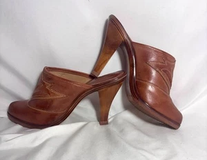 Vintage Pinwheels Brazil 4”High Heel Clogs Size 7B Leather Wood Mules - Picture 1 of 13