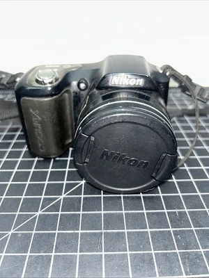 Nikon COOLPIX L100 10.0MP Digital Camera - Black - Image 1 of 4