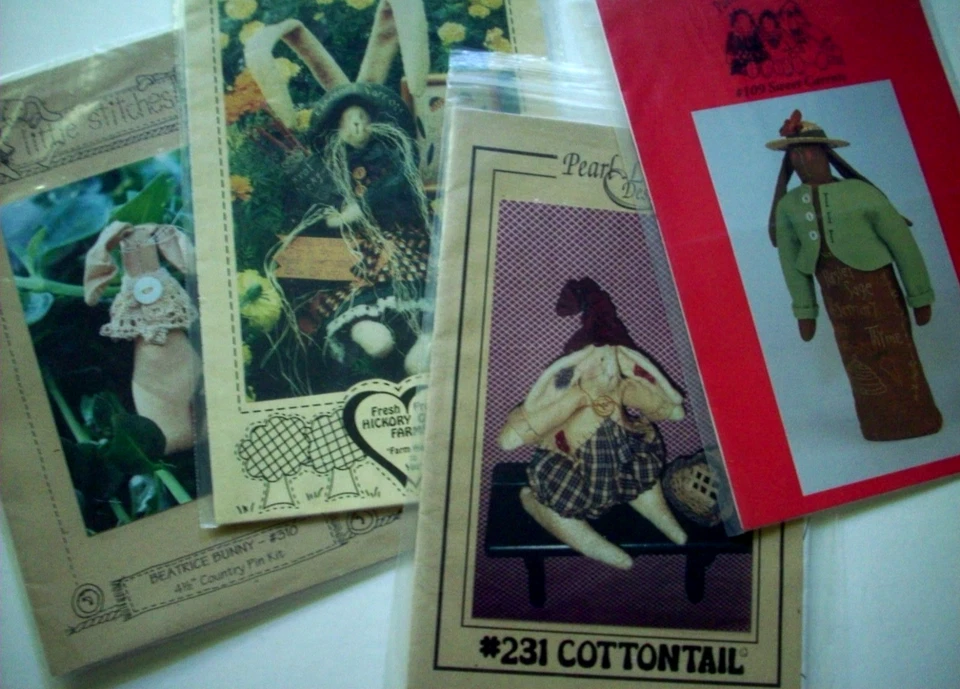 Lot of 4 primitive dolls decor craft patterns Rabbits Bunnies  *C8 - Image 1 of 4