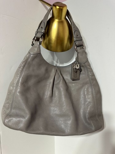 Borsa Coach Lindsay 2011 colore ottone. Come un rivestimento grigio tortora