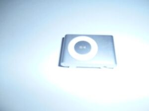 Apple iPod Shuffle 2nd Generation Silver A1204 )1 GB PARTS or REPAIR + UNTESTED