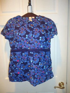 Urbane Scrubs Nurse Vet Dental Uniform Scrub Top Size X Small Blue floral - Picture 1 of 4