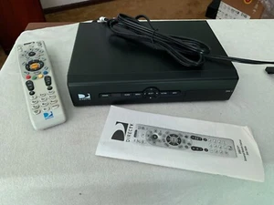 Receptor de satélite DirecTV D12-100 - 2009 - con cable remoto - Imagen 1 de 3