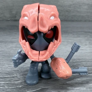 Marvel Deadpool Chimichanga Surprise Figure Meat Suit Grey w/ 2 Arrows - Picture 1 of 11