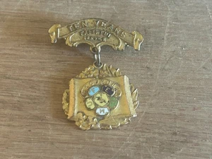 Royal Neighbors Of America Badge Award FOB Medal Pin 10 Years Faithful Service - Picture 1 of 24