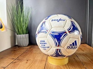 VINTAGE ORIGINAL 1998 FRANCE 98 WORLD CUP TRICOLORE FOOTBALL OFFICIAL MATCH BALL - Picture 1 of 15