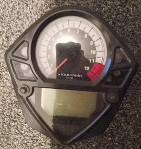 2008 SUZUKI SV 650 SPEEDOMETER CLOCKS INSTRUMENT CLUSTER - Picture 1 of 2