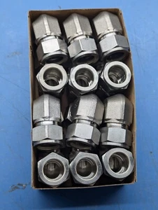 12 Stück Swagelok Winkelverschraubung, 3/4" Rohr x 3/4" Rohr, SS-1210-9 - Bild 1 von 3