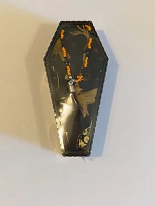 Gefälschte Vampirblut Fang Halskette Sarg Schmuck Box Gothic gruselig Valentinstag - Bild 1 von 1