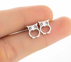 Owl - Pair of Stud Earrings - Hypoallergenic 316L Steel - GIFT BOXED - Picture 1 of 2