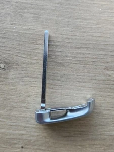 BMW SMART KEY EMERGENCY INSERT BLADE - Picture 1 of 2