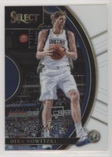 2017-18 Panini Select Concourse White Prizm /149 Dirk Nowitzki #1 HOF