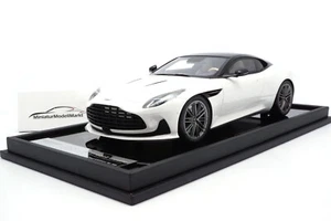 Aston Martin DB12 - Zenith White - 1:18 - Motorhelix (MH027ZW) - Picture 1 of 3