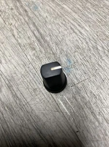 Behringer DJX700 professional 4-channel DJ mixer Assign Knob - Picture 1 of 4